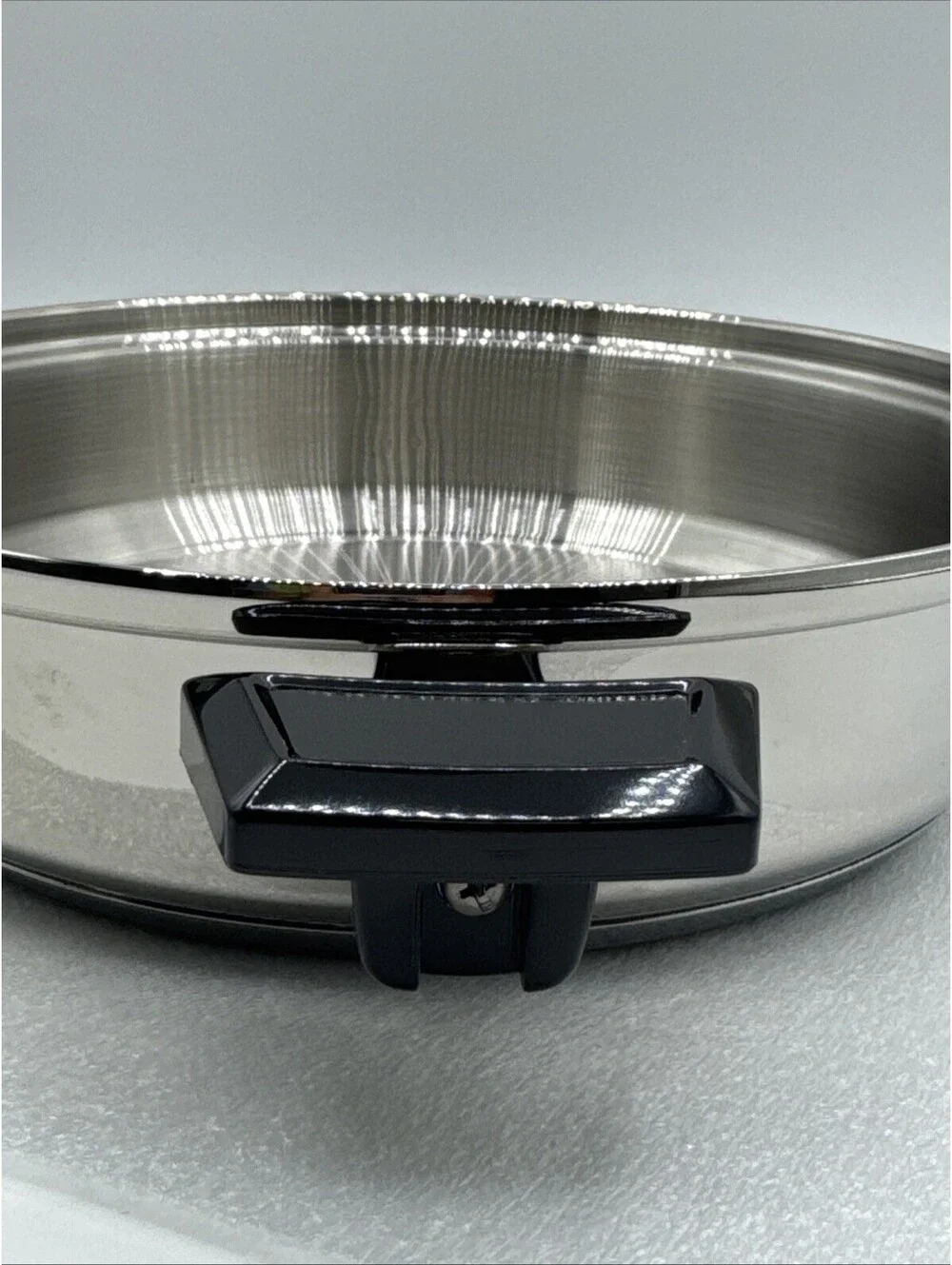 Vintage Kitchen Craft Stainless Steel West Bend Pan Skillet Unused 10.75” X 2.5”